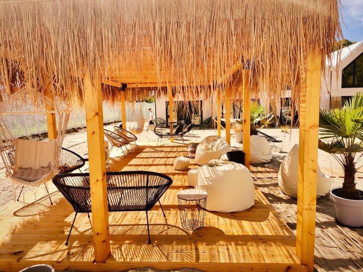 Lulu Holiday Resort Domki Z Podgrzewanym Basenem Mielno  Eksteriør bilde