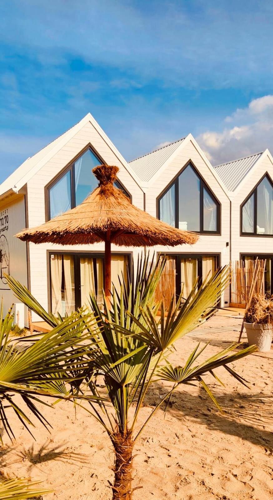 Lulu Holiday Resort Domki Z Podgrzewanym Basenem Mielno  Eksteriør bilde